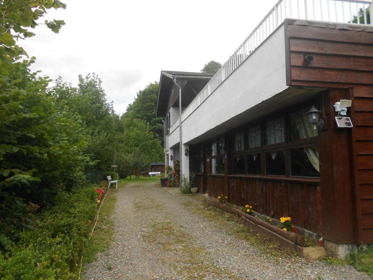 "Le Maloya" Chalets Independants -Chambre Balneo - Relais Motards 拉科讷 外观 照片