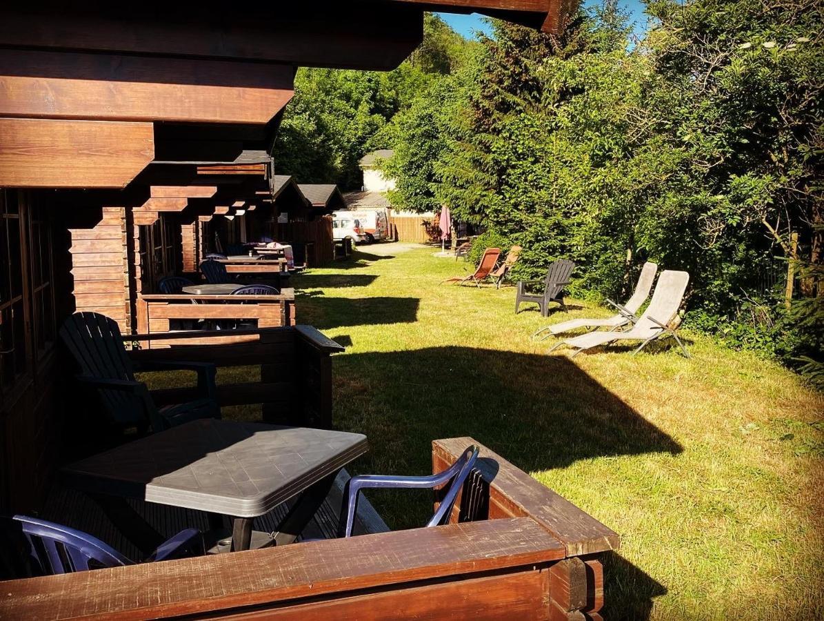 "Le Maloya" Chalets Independants -Chambre Balneo - Relais Motards 拉科讷 外观 照片