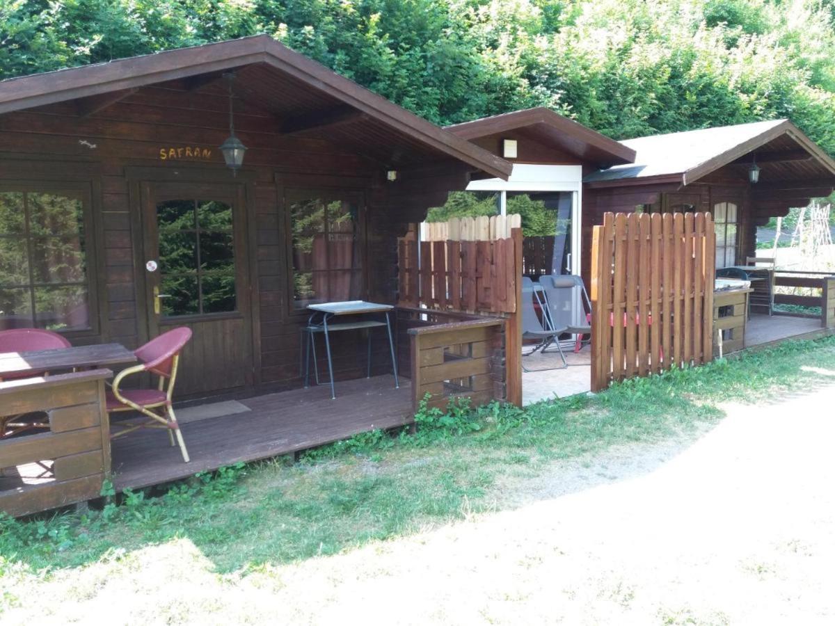 "Le Maloya" Chalets Independants -Chambre Balneo - Relais Motards 拉科讷 外观 照片