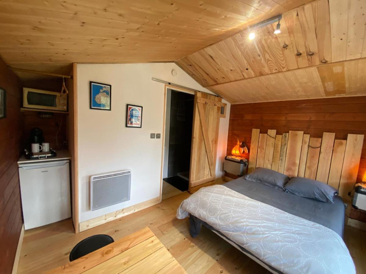 "Le Maloya" Chalets Independants -Chambre Balneo - Relais Motards 拉科讷 外观 照片