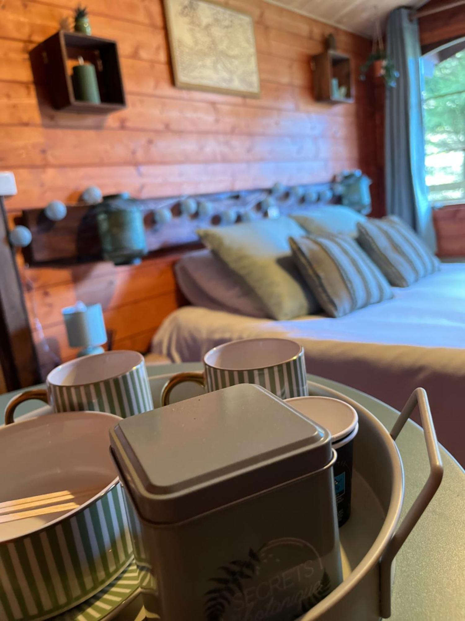 "Le Maloya" Chalets Independants -Chambre Balneo - Relais Motards 拉科讷 外观 照片