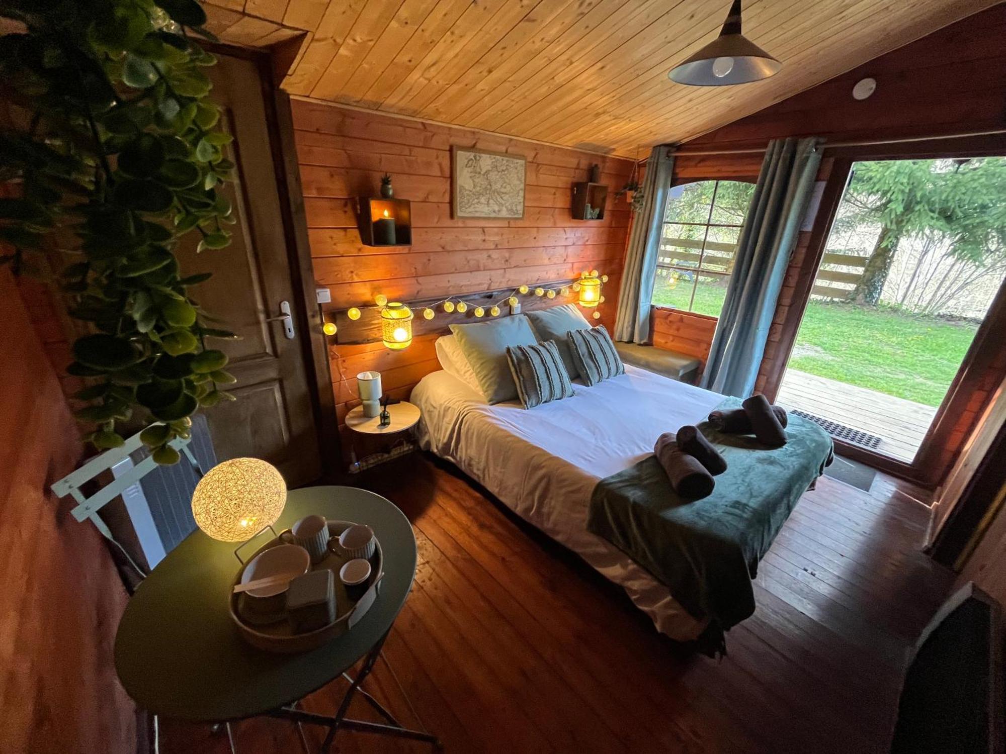 "Le Maloya" Chalets Independants -Chambre Balneo - Relais Motards 拉科讷 外观 照片
