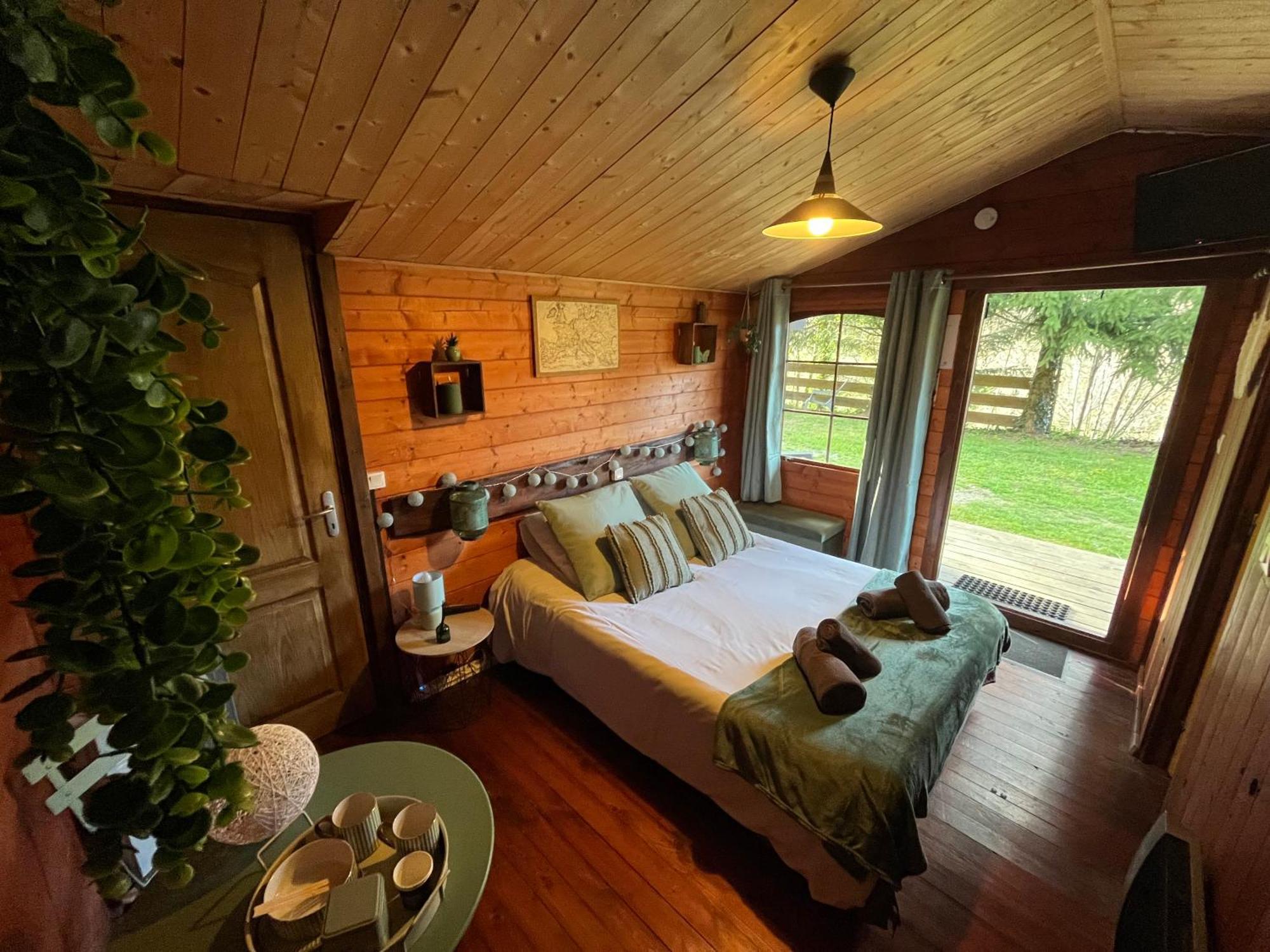 "Le Maloya" Chalets Independants -Chambre Balneo - Relais Motards 拉科讷 外观 照片